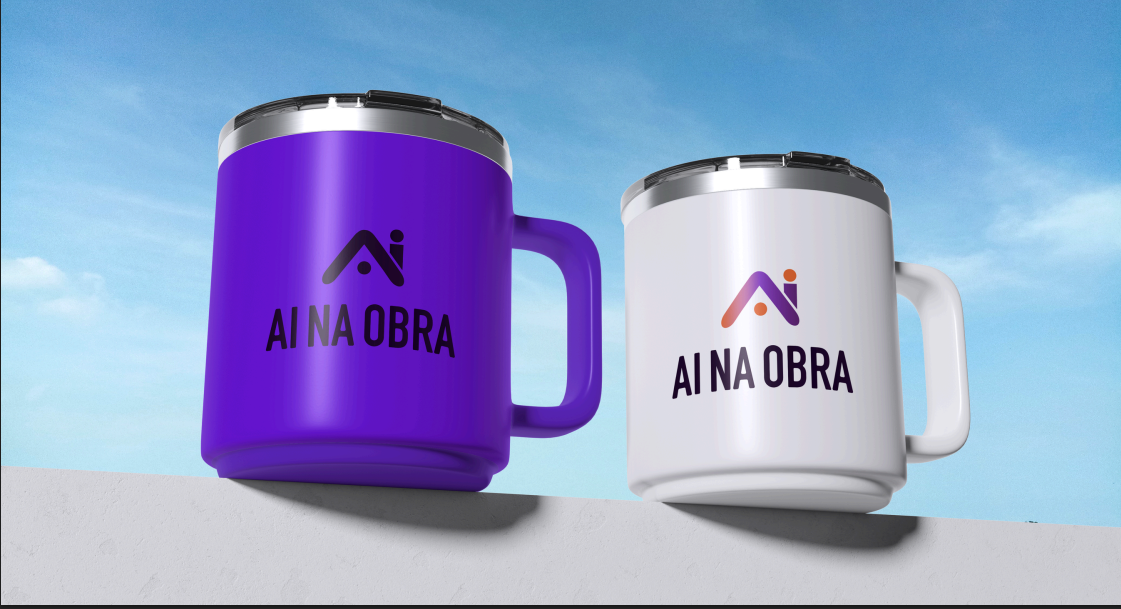 Canecas térmicas roxa e branca com a marca AI na Obra